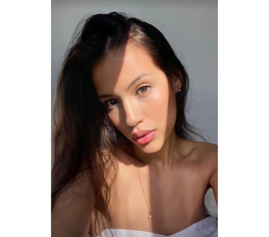 Latina escort