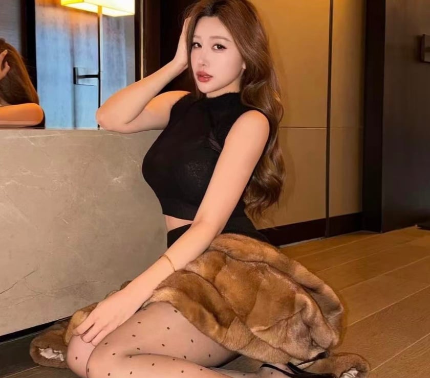 Asian escort